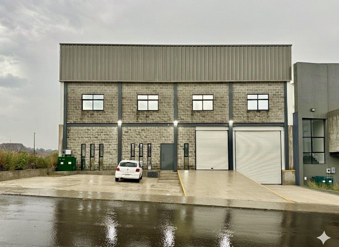 BODEGA RENTA 900 M2 PARQUE INDUSTRIAL GRUNPARK LA PIEDRERA GUADALAJARA JAL.